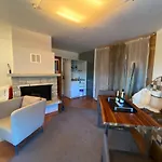 Modernes Alpenapartment mit Sauna Wintergarten und Pool